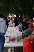 Thanksgiving Food Distribution 0010
