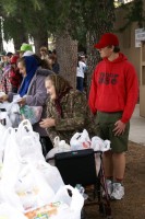 Thanksgiving Food Distribution 0017