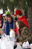 Thanksgiving Food Distribution 0018