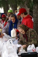 Thanksgiving Food Distribution 0019