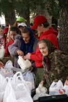 Thanksgiving Food Distribution 0020
