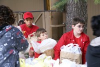 Thanksgiving Food Distribution 0024