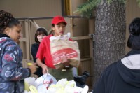 Thanksgiving Food Distribution 0026