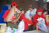 Thanksgiving Food Distribution 0029