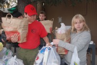 Thanksgiving Food Distribution 0038